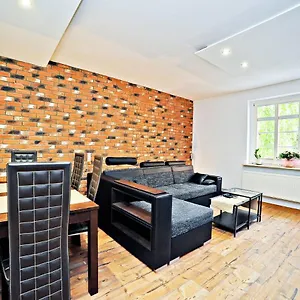 Grand - Malibu - Located 5 Minutes From The Sea Apartament